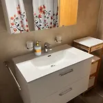 Rosy * إنترلاكن